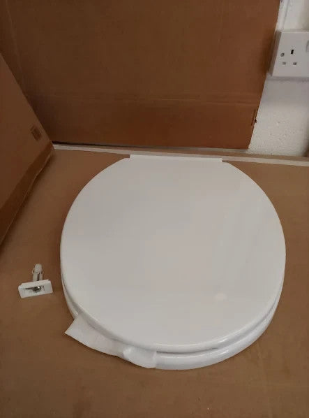 Argos Home Anti Bac Toilet Seat White Adjustable Plastic Hinge 45.1x36x6.4cm New