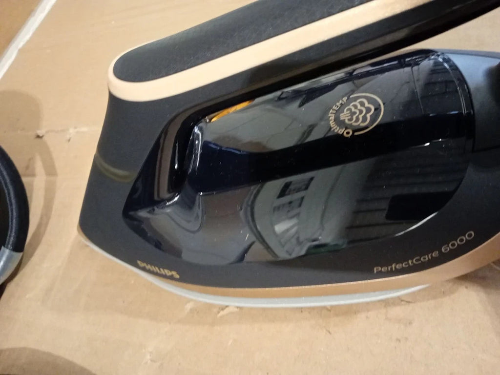 Philips PerfectCare 6000 Series Steam Generator Powerful Steam 2400W PSG6066/26