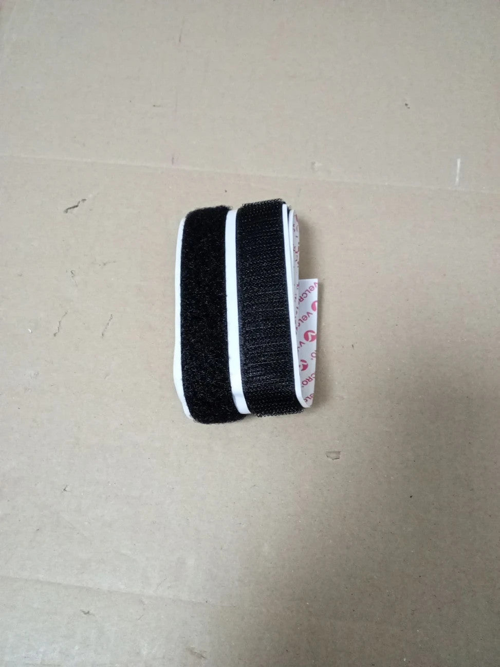 VELCRO Brand Stick On Tape Cut To Length Strong Hook & Loop 20mmx1m Black New