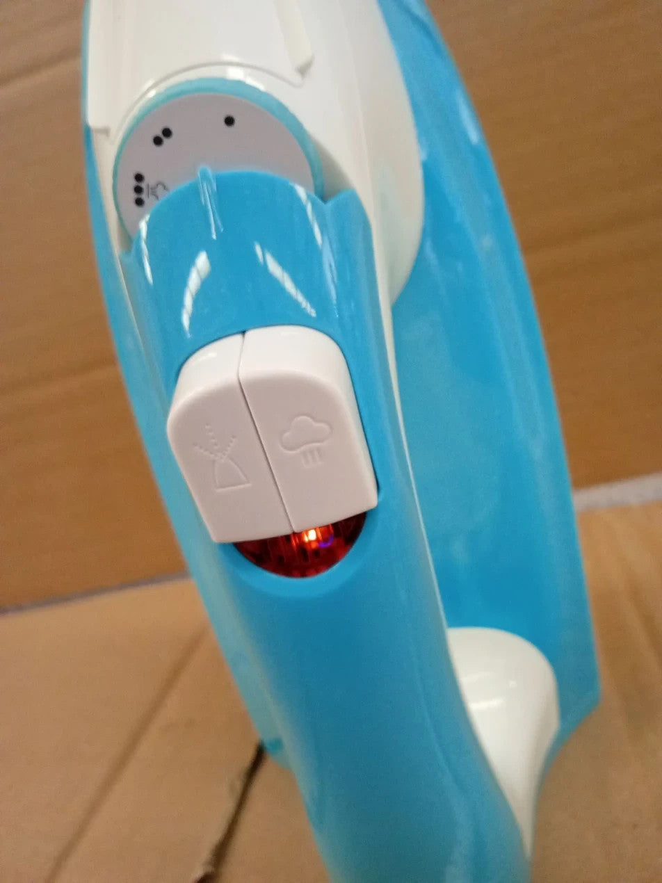 Russell Hobbs Light & Easy Brights Aqua Steam Iron 2400W 240ml Water Tank 26482