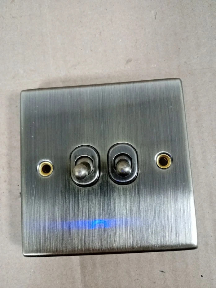 10AX 2 Gang 2 Way Toggle Light Switch Square Edge Antique Brass Alloy Steel