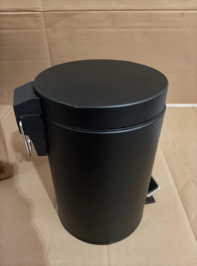 Argos Home 3 Litre Capacity Bathroom Pedal Bin Black 25.1x22x17cm