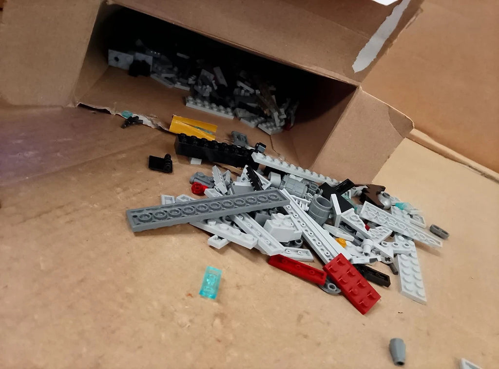 LEGO Star Wars UCS Venator Class Republic Attack Cruiser Display Set New