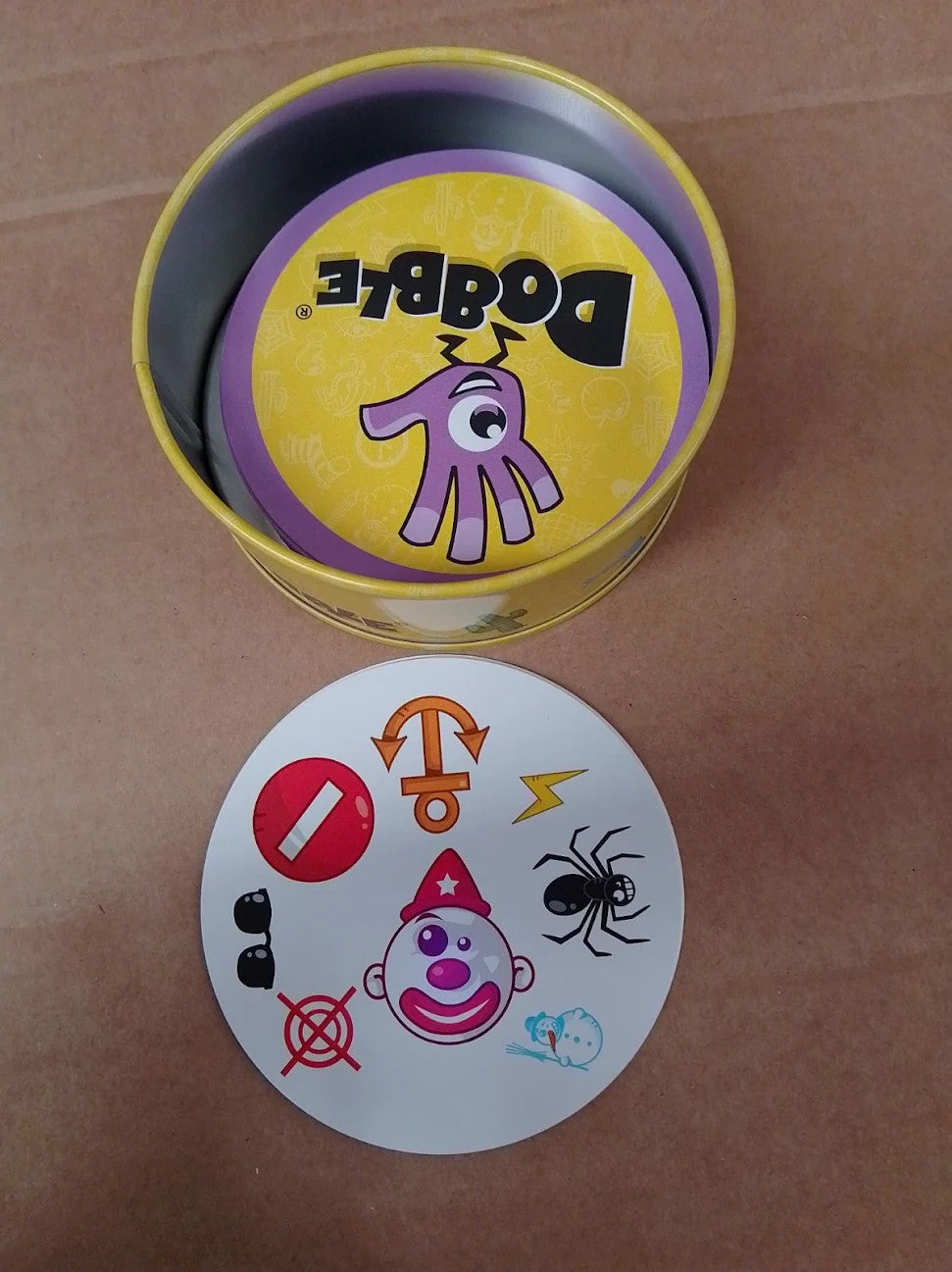 Asmodee Dobble Fun Family Card Game 2-8 Players 15min. Play Time 6+ Tin Box New