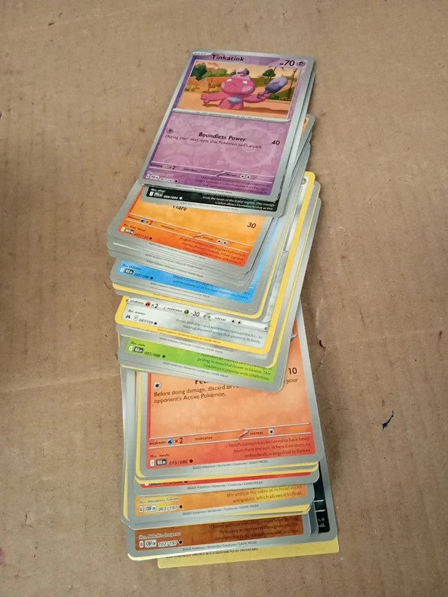 Pokemon TCG Scarlet Violet 151 Mini Tin Dragonite Trading Card Game