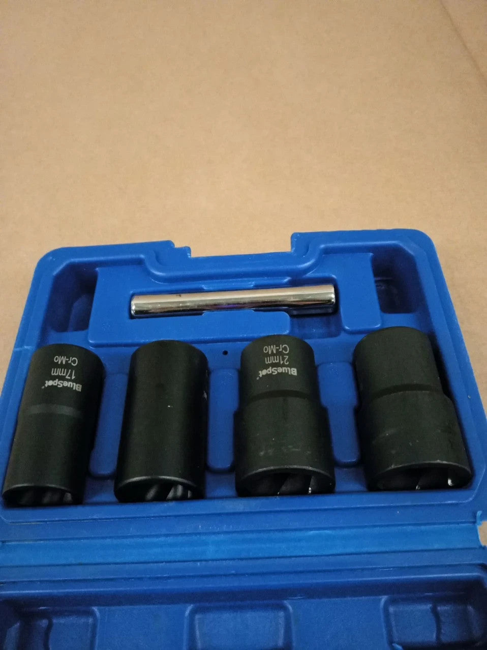 Blue Spot Tools 01533 5 Pieces Locking Wheel Nut Remover Set Chrome Steel