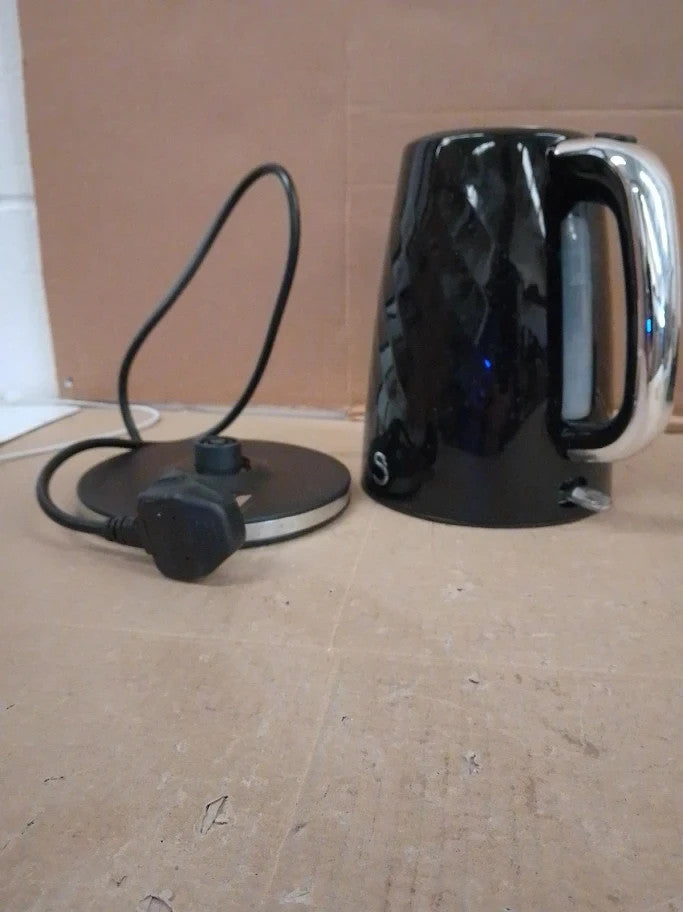 Swan SK14611BLK Windsor Rapid Boil Kettle With Removable Limescale Filter 1.7L