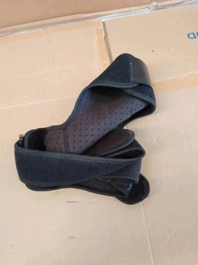 Runzi Shoulder Support Brace Pressure Pad Unisex Adjustable Arm Fits Right Left