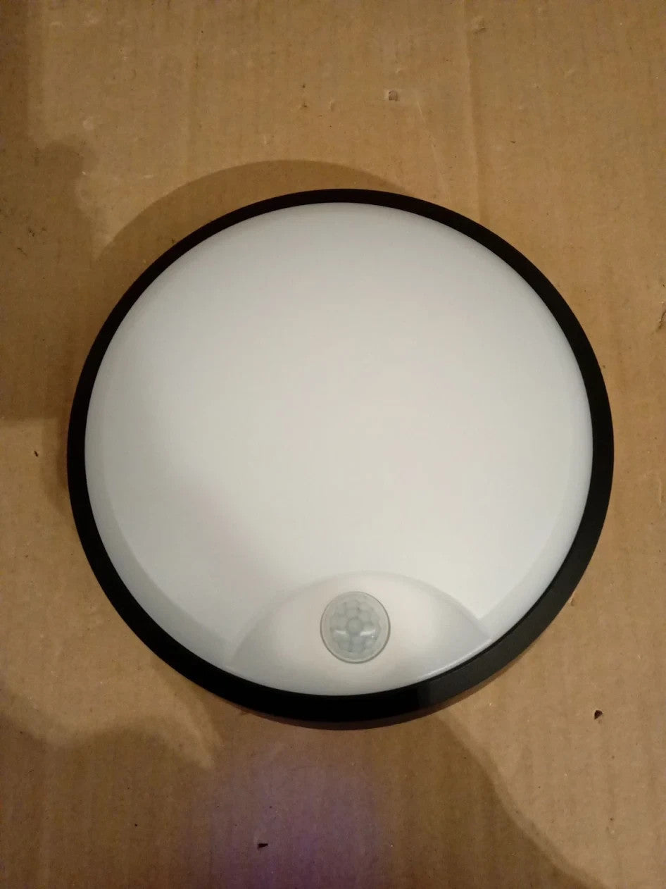 4lite Pylus Outdoor Round Wall Light Black 1100lm Bulkhead IP54 LED Integrated