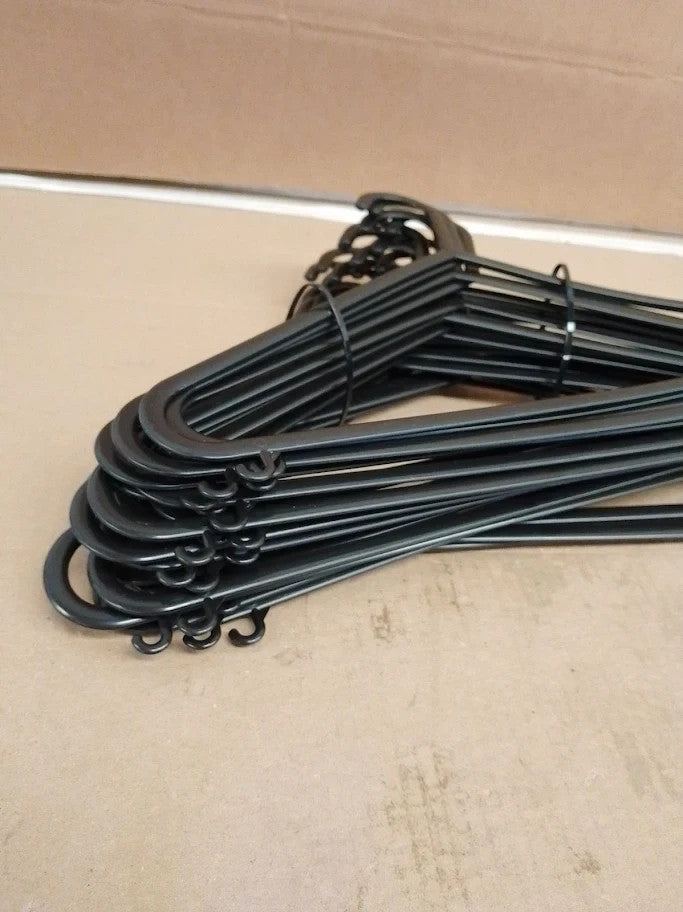 Roe Tenpo Coat Hangers Black Adult Plastic Clothes Hangers Non Slip New